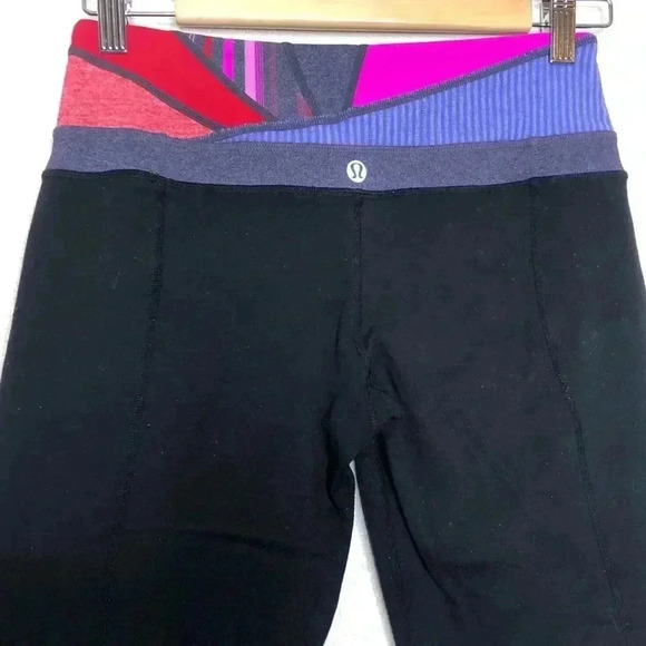 LULULEMON Colorful Waist Band Cropped Black Pants - Picture 4 of 6